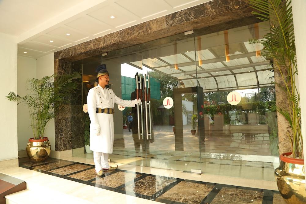 The Acura, Bmk Hotel Gurgaon Ngoại thất bức ảnh